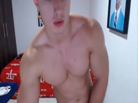 Santiago Mendellin - Muscle Twink cam show