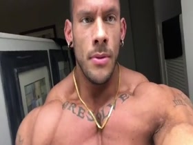 Shawn Smith - waking up those huge muscles