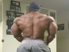 JEREMY WILLIAMS aka JAYE HARDBODY !