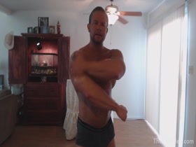 Blond muscle baby oil flex