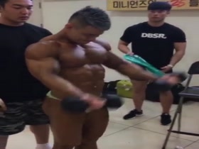 The tiniest posers ever seen