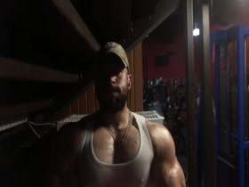 Insane Pecs: Von Diesel
