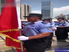 chinese muscular cop