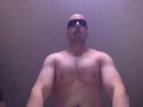 pecs bouncing while riding