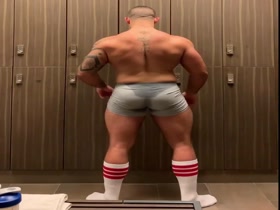 Brandt Puts On a Show