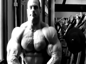 Evan Centopani Posing 5 Weeks Out