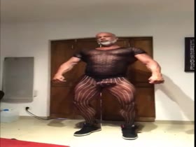 Muscle dad with big basket 4