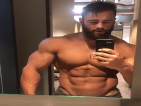 Bodybuilders Flexing 7