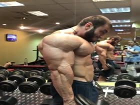 Bodybuilders Flexing 15