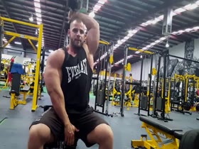 Bodybuilders Flexing 19