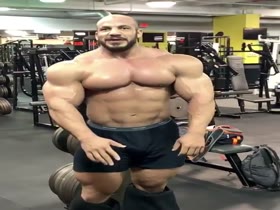 Bodybuilders Flexing 33