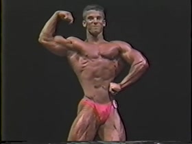 Jorge Betancourt - Vintage Contest Posing 02
