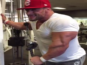 Bodybuilders Flexing  34