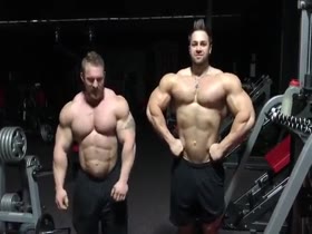 Bodybuilders Flexing  37