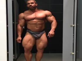 Bodybuilders Flexing 44
