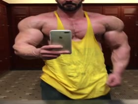 Bodybuilders Flexing 47