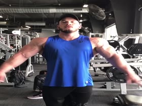 Bodybuilders Flexing 56