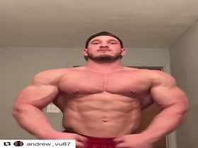 Bodybuilders Flexing 57