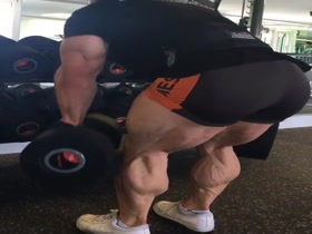 Bodybuilders Flexing 59