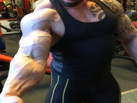 Thumb 16