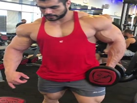 Bodybuilders Flexing 161