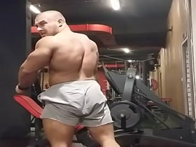 Bodybuilders Flexing 166