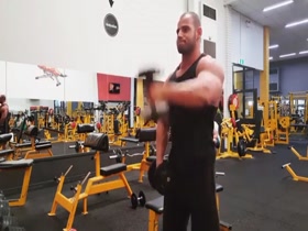 Bodybuilders Flexing 181