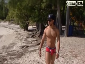 Castro Supreme - Beach Solo