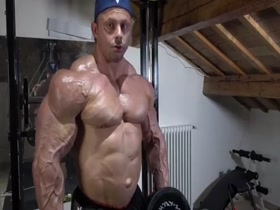 Muscle Hot