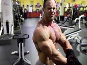 Aaron Clark in Flexion Point 2 Formcheck & Backstage