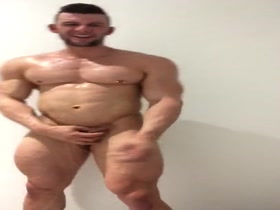 Nath Wyld Chats and Poses - Naked