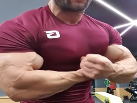 Thumb 11
