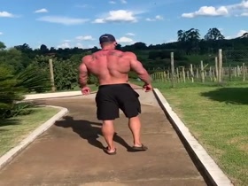 Massive Muscle Men