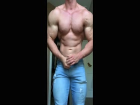 blond bodybuilder flexing