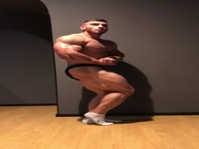 Perfect Posing from Stunning Young Muscle Hunk