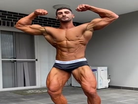 Tall Ripped BIG biceps