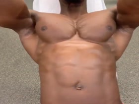 Building those Pecs with Flys