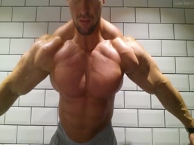 Lukas Gabris - popping then flexing those pecs