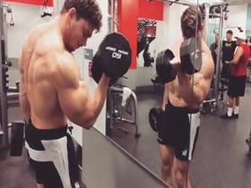 Oh My God, he's got a twin brother!  Oh wait .....  it's only