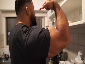 Breakfast with a Beast