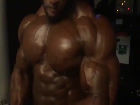 Shaun Tavernier - pumping up