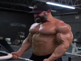 Huge Arms Motivation