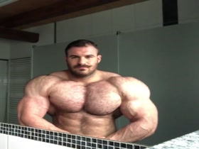 Monster Muscle posing - D Reinhold