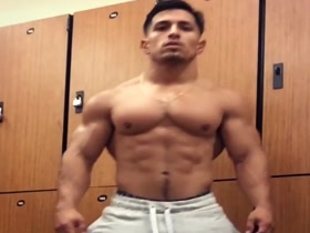 Hector Labastida Locker Room Flex