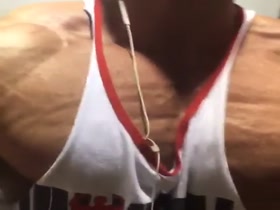 Thumb 16