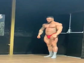 Conna Fairbairn posing