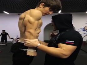 Thumb 4