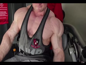 Alexander Westermeier working out and posing