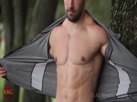 Muscle Hunk Jacob Burton - he looks so familiar