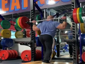 Aarons Huge Muscle Butt!